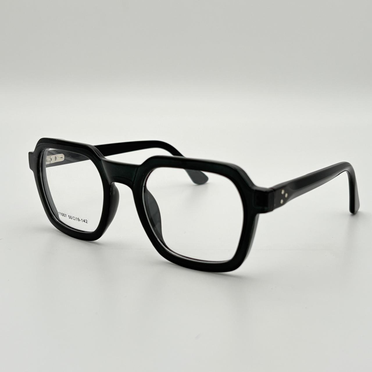 Urban Stark in Black