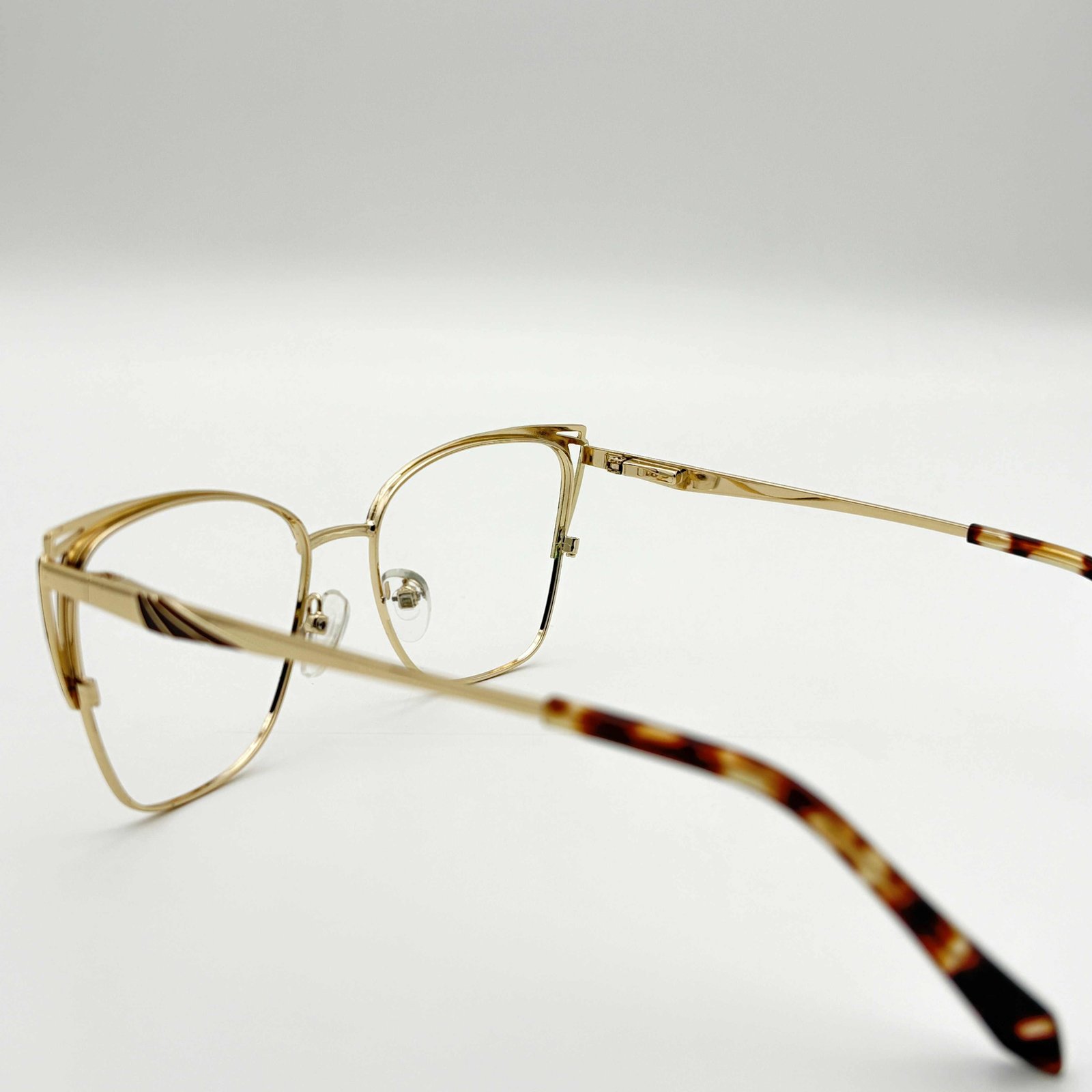 Felora Cat Eye in custom