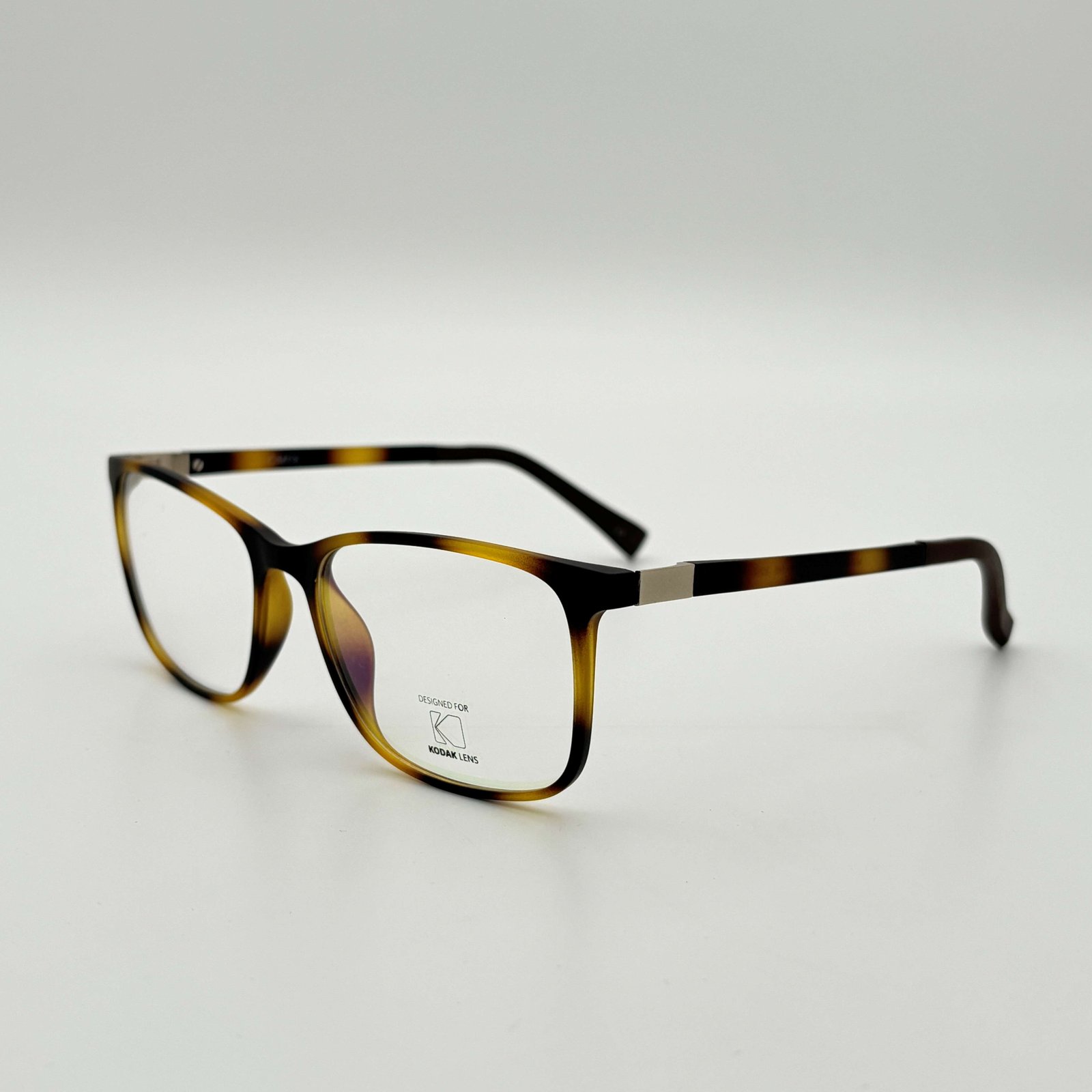 Telvon Kodak in Tortoise