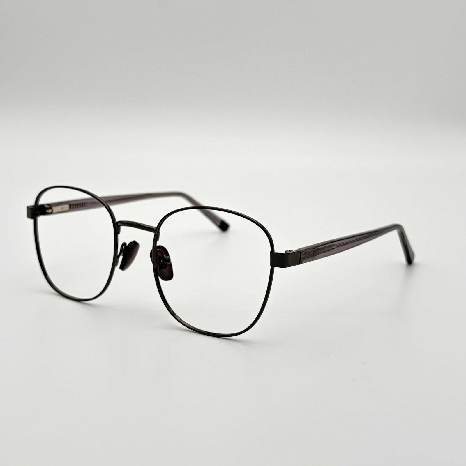 Delvin Eyewear in custom
