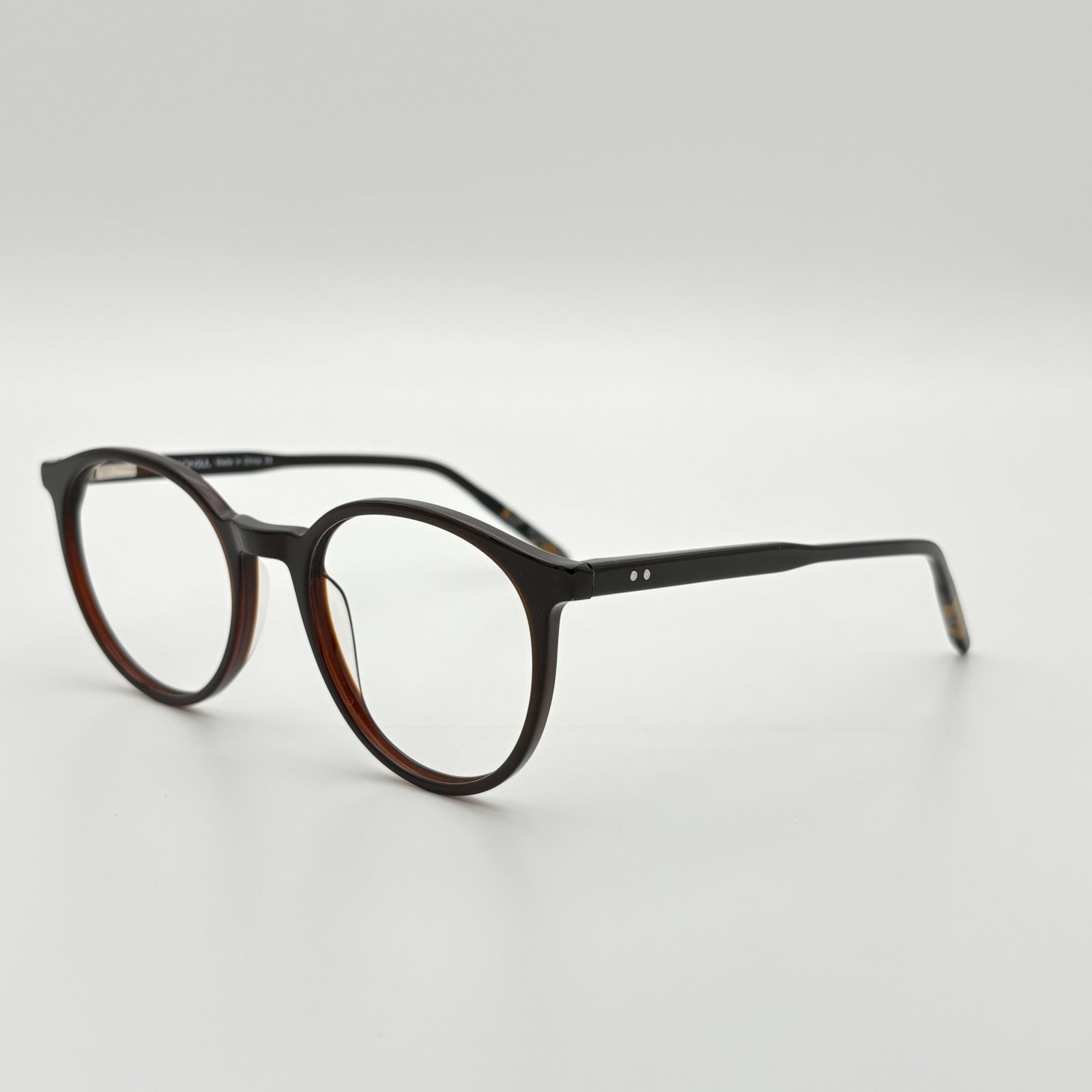 Round Eyeglasses in Brown