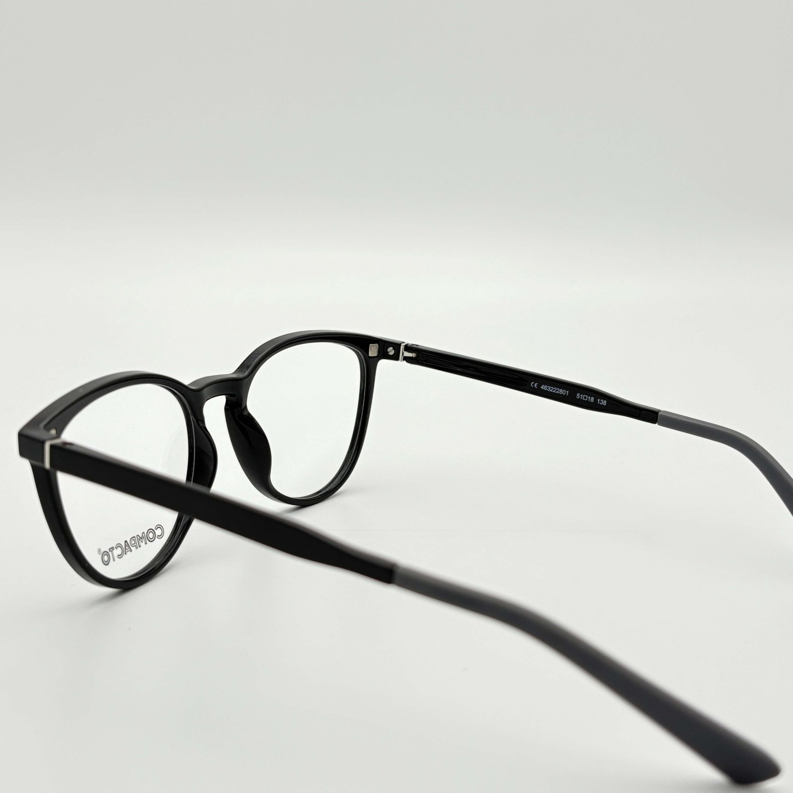 Compacto Eyewear